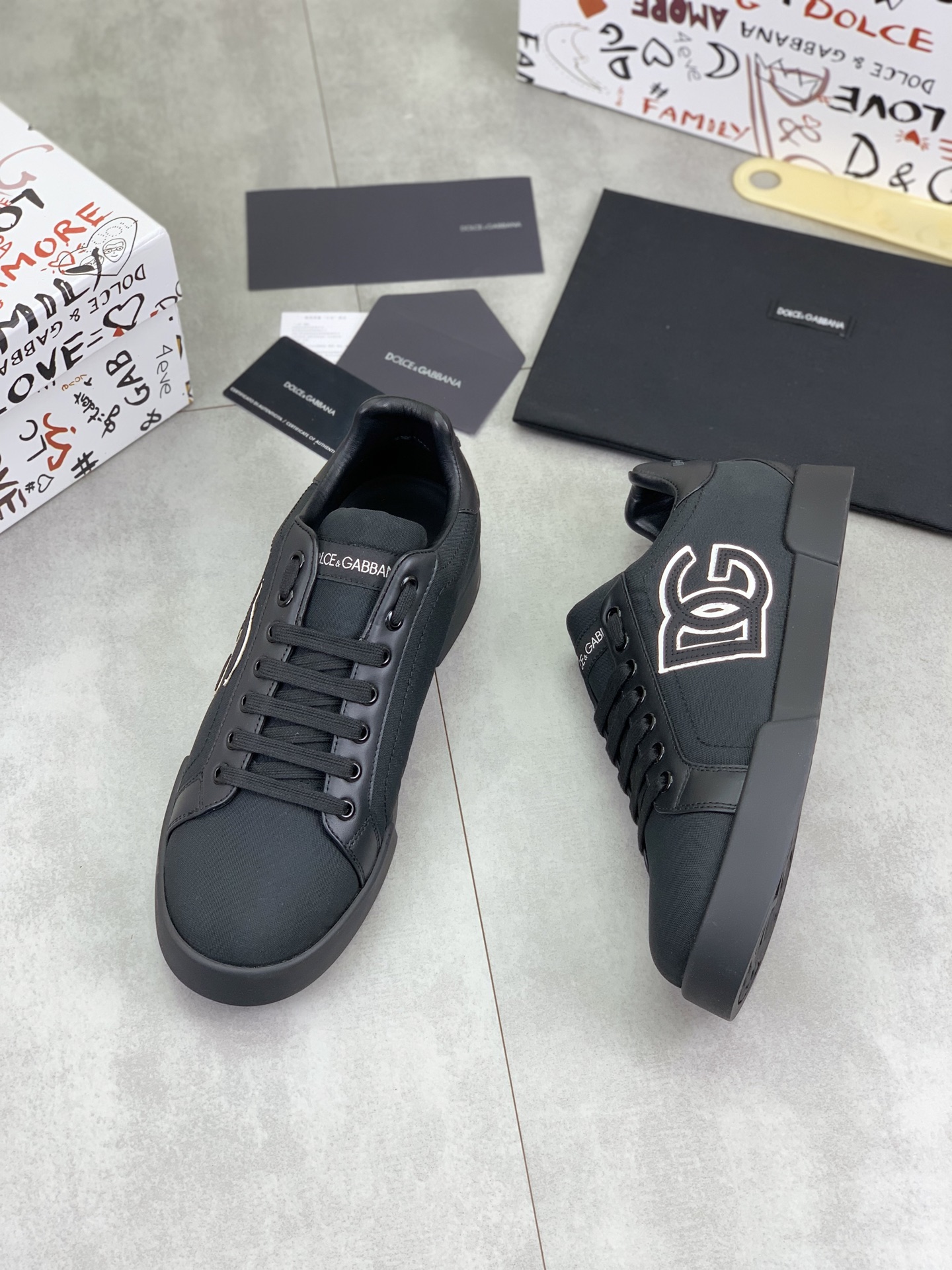 olce & Gabbana shoe